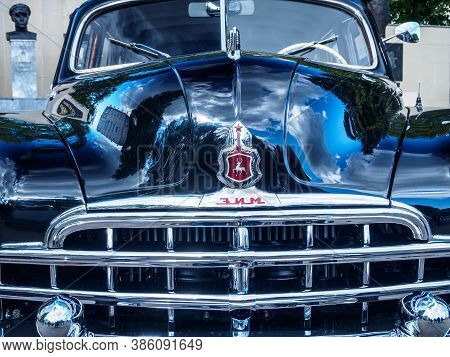 Retro Car Show