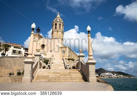 La Iglesia De Sant Bartomeu Y Santa Tecla Church In Sitges, Garraf, Cataluña, España