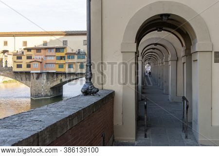 Ponte Vecchio In Florence Over The Arno River And Vasari Corridor