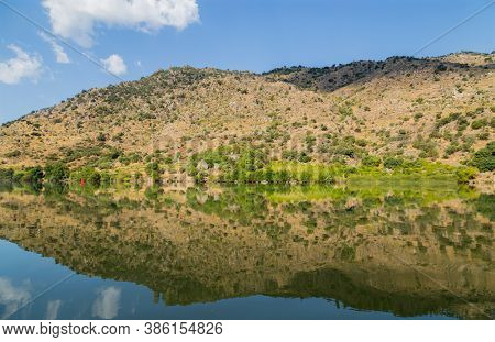 River Douro flowing in the north of Portugal. Douro Region.