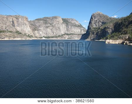 Hetch Hetchy diga nel parco nazionale di Yosemite