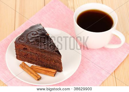 Çikolata sacher kek ahşap tablo