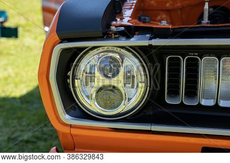 Saint Clair Shores, Michigan / Usa - 09-21-2020: 24Th Annual Waterfront Car Show Presented By The Vi