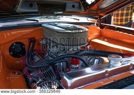 Saint Clair Shores, Michigan / Usa - 09-21-2020: 24Th Annual Waterfront Car Show Presented By The Vi