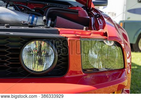 Saint Clair Shores, Michigan / Usa - 09-21-2020: 24Th Annual Waterfront Car Show Presented By The Vi