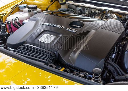 Mercedes-amg A45S Engine