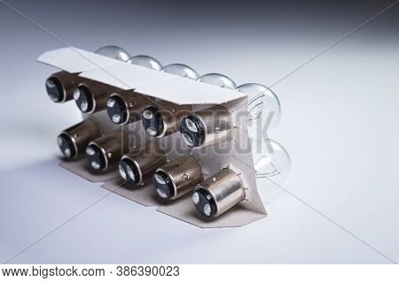 P21w 12v A Set Of New Car Bulbs For Side Lights In A Cardboard Box