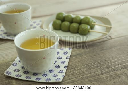 Tee und Knödel