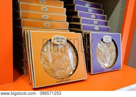 Nantes , Loire Atlantique / France - 08 04 2020 : St. Michel Logo And Sign Of French Store Pastry Ba