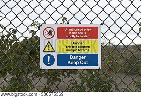 Weston-super-mare, Uk - October 22, 2019: A Sign Warning Of Potential Hazards On The Site Which Was 
