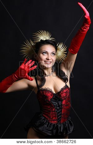 Sexy Moulin Rouge Mädchen tragen heiße Dessous
