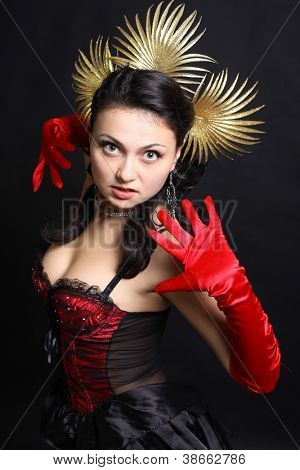 Sexy Moulin Rouge Mädchen tragen heiße Dessous