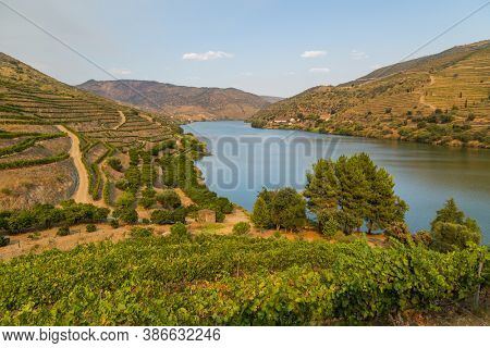 River Douro flowing in the north of Portugal. Douro Region.
