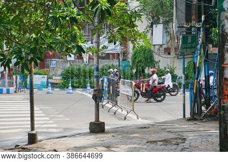 Kolkata, West Bengal, India - 22nd May 2020 : Few People Are Allowed To Pass Through Busy City Roads