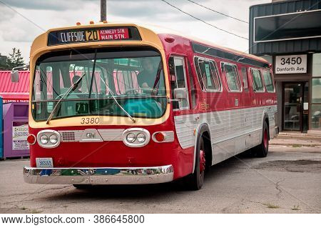 Toronto, Canada - 08 18 2018: General Motors New Look Fishbowl Oldtimer Bus Built In 1967 On Display