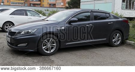 Kazakhstan, Ust-kamenogorsk - 24 August, 2020. Car Kia Magentis (k5).