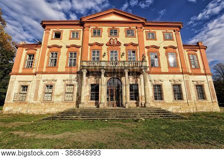 Large Unused Monumental Building Of The Libechov Castle With Balcony And Red Facade
