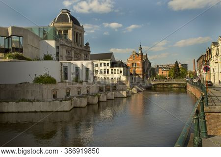 Ghent, Belgium.04 Mai 2016.  Channel In Center Of Ghent, Belgium.