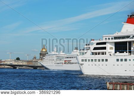 Cruise Ships In The Centre Of Saint-petersburg, Russia