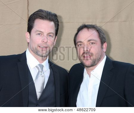 LOS ANGELES - JUL 29: Michael Muhney, kommt Mark Sheppard von 