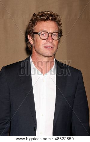 LOS ANGELES - JUL 29: Simon Baker dorazí na 2013 CBS TCA letní párty na soukromé umístění 