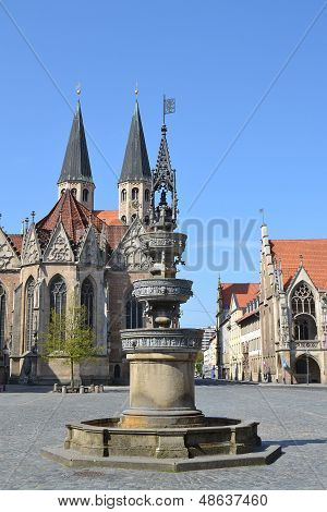 Vieille ville marché fontaine