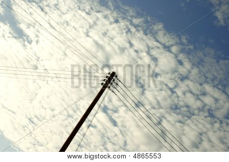 Nube e la colonna di elettricità