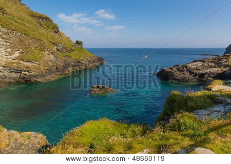 Costa de Cornwall norte Tintagel baía entre Bude e Padstow vista do castelo