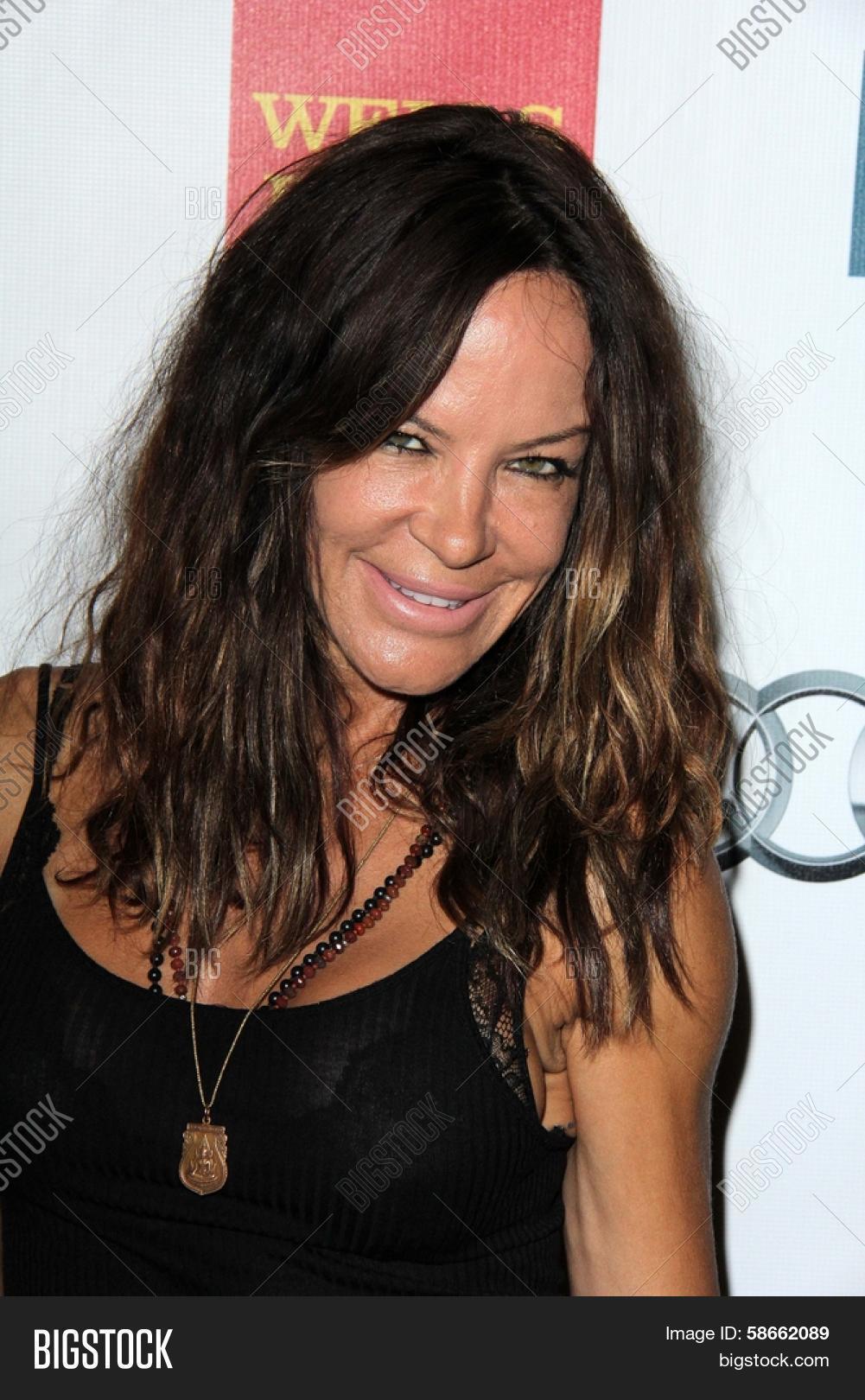 Robin Antin \, image size:1001x1620