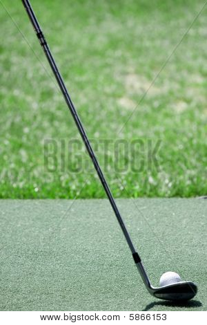 Golfboll och Club