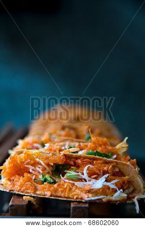 Khanom bueang, kind of Thai sweetmeat