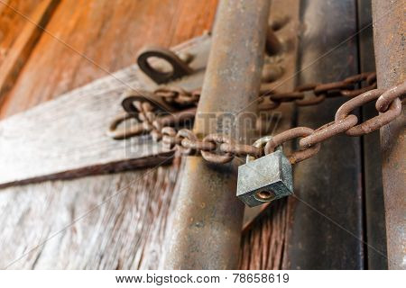 Rusty Chain And Master Key