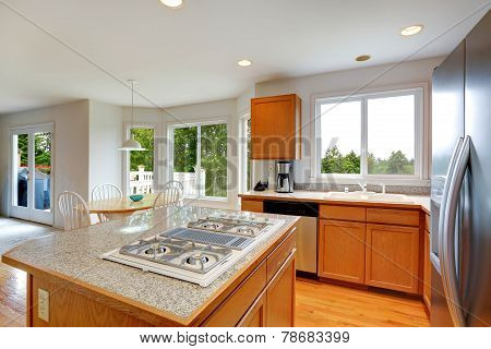 Kitchen Room With Granite Top Island