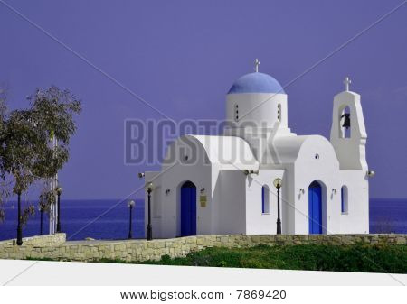 Igreja à beira-mar