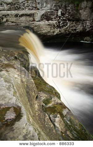 Waterval In Yorkshire Dales