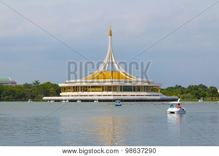 Suanluang Rama Ix Public Park