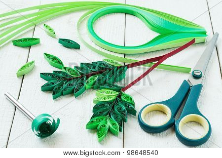 Making Rowan Leaves In The Technique Of Quilling