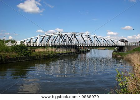 Kołysanie most