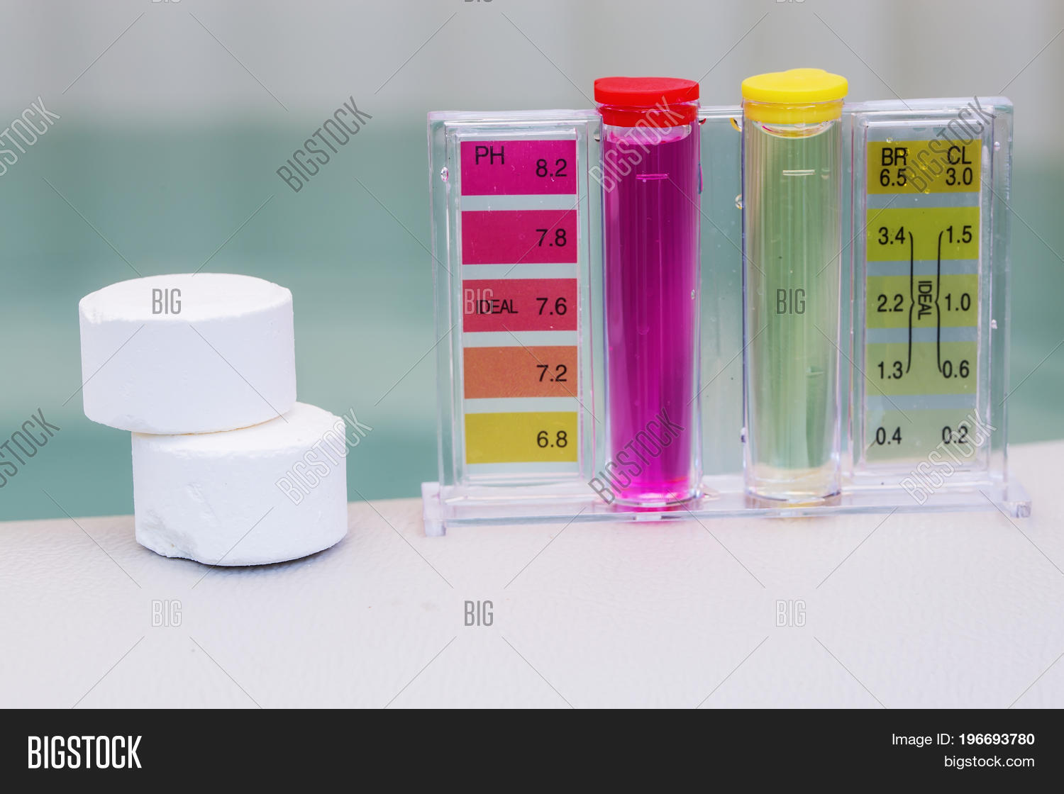 хлор строение электронной оболочки. купорос для бассейна. биохимия крови хлор. хлор ph уровень. норма хлора в воде.