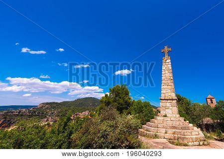 Memorial Cross And Church Of Santa Maria De Siurana In Siurana De Prades, Tarragona, Catalunya, Spai