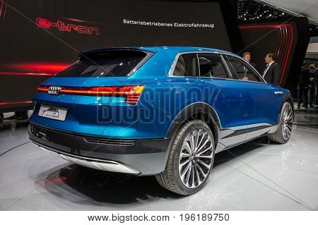 Audi E-tron Quattro Concept Car