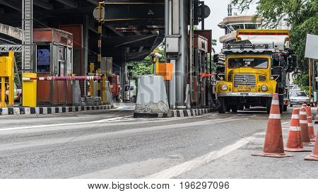 Gate For Expressway Fee Payment In Bangkok By Exat