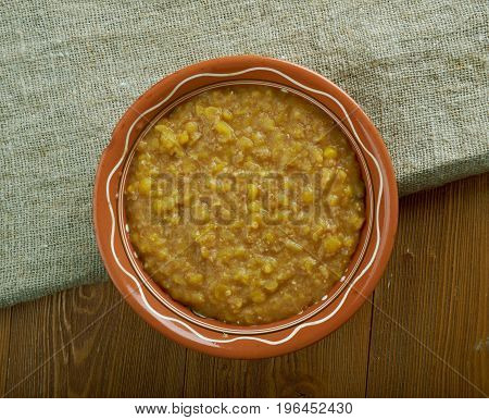 Bryja . Slush - a rare porridge or zacierka dish characteristic of the ancient Germans Celts and Slavs drawn up on the basis of overcooked beans or porridge