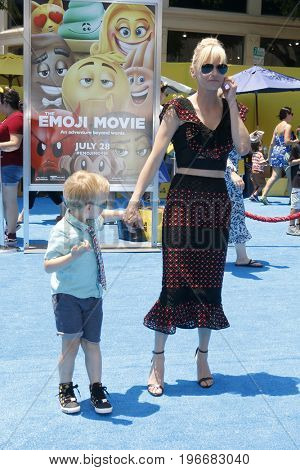 LOS ANGELES - JUL 23:  Jack Pratt, Anna Faris at 