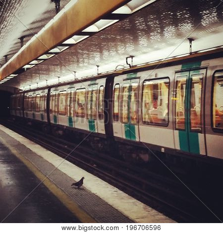 Metro ligne 9 Paris Franta abstract view
