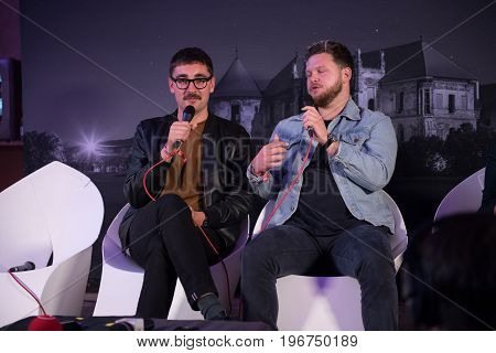 Alt-j Band At A Press Conference