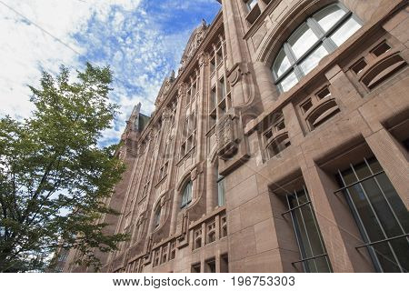Der Stahlhof, ein historisches Gebäude in Düsseldorf
