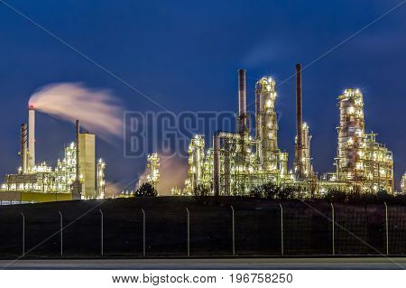Chemical industry in the Leune works, Germany