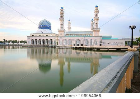 Masjid Bandaraya Kota Kinabalu, Sabah Borneo, Malaysia