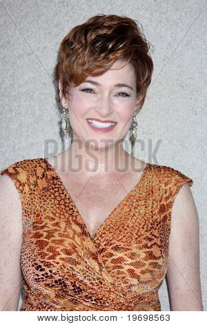 LOS ANGELES - JUL 24: Carolyn Hennesy på 2010 General Hospital Fan Club Lunchen på Airtel Hot